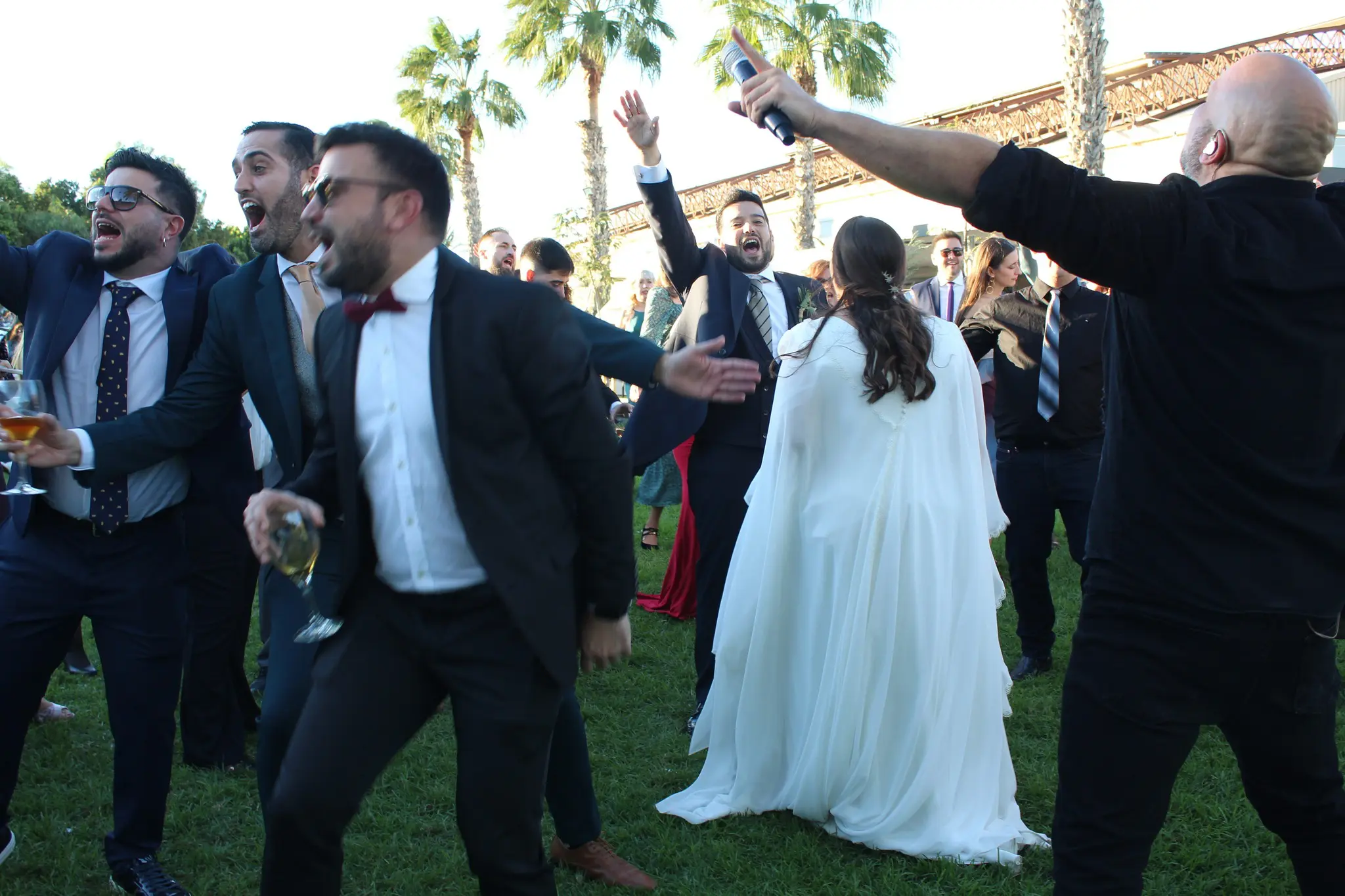 469958383 1308298253467096 3600444623113526276 n